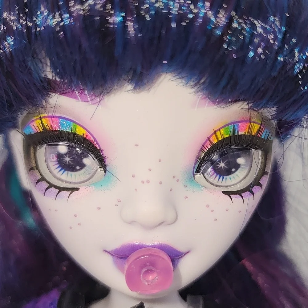 Rainbow High Veronica Storm Fashion‎ Doll